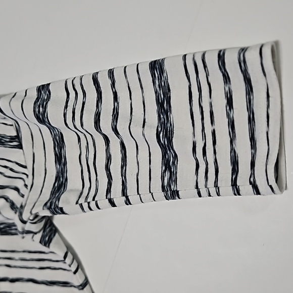 Puella Size XS Women's  Pull Over Top Mid Sleeve Stretch Crop #W-589 - Picture 4 of 9